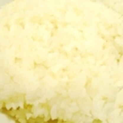 簡単に美味しく作れていいですね。少し日が経ってしまったお米もつやつやになりました。ありがとうございました(＾＾)